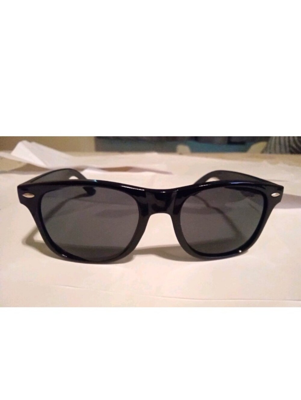 Men's Rectangular Sunglasses Black Plastic Frame Gray Tinted Plastic Lenses